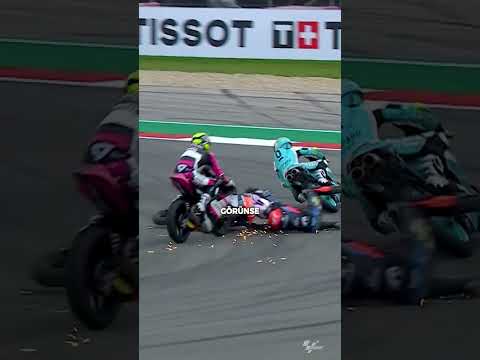 Yarışa Girmesi Yasakken Şampiyon Oldu!     #ducati