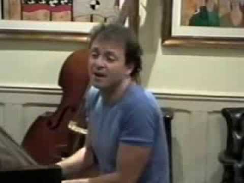 guilherme arantes no Lorena 1157 Flat