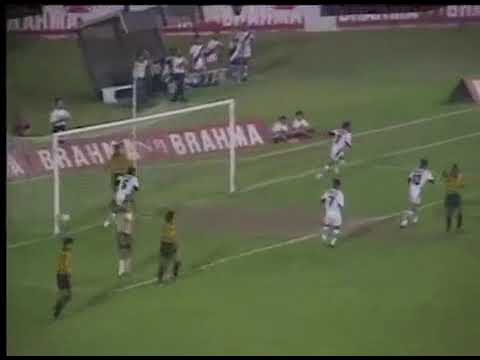 Edmundo (Vasco) - 29/10/1992 - Vasco 3x1 Volta Redonda - 1 gol
