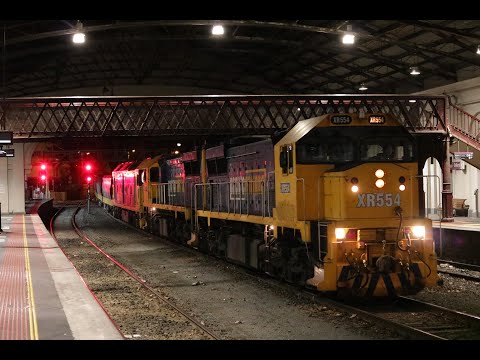 Pacific National's XR554, XR553 and G536 at Ballarat Station on 9156 loaded grain to Geelong 3/2/22
