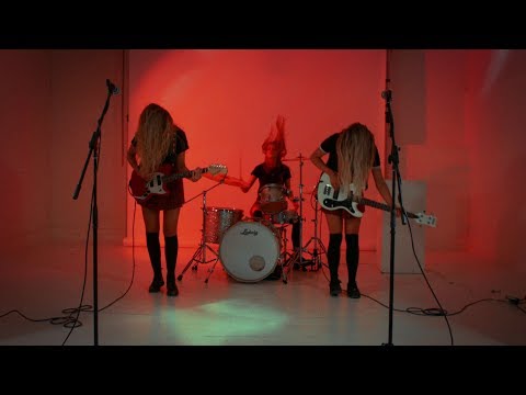 download lagu mp3 mp4 Hey Charlie Band, download lagu Hey Charlie Band gratis, unduh video klip Hey Charlie Band