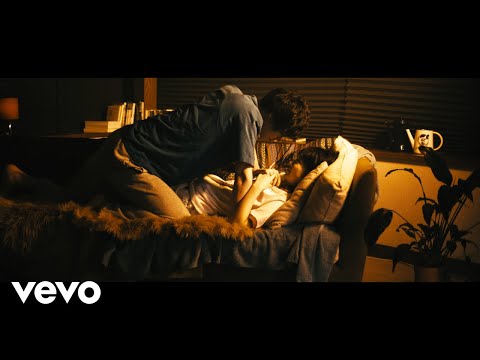 Ghost like girlfriend - girlfriend【OFFICIAL MUSIC VIDEO】