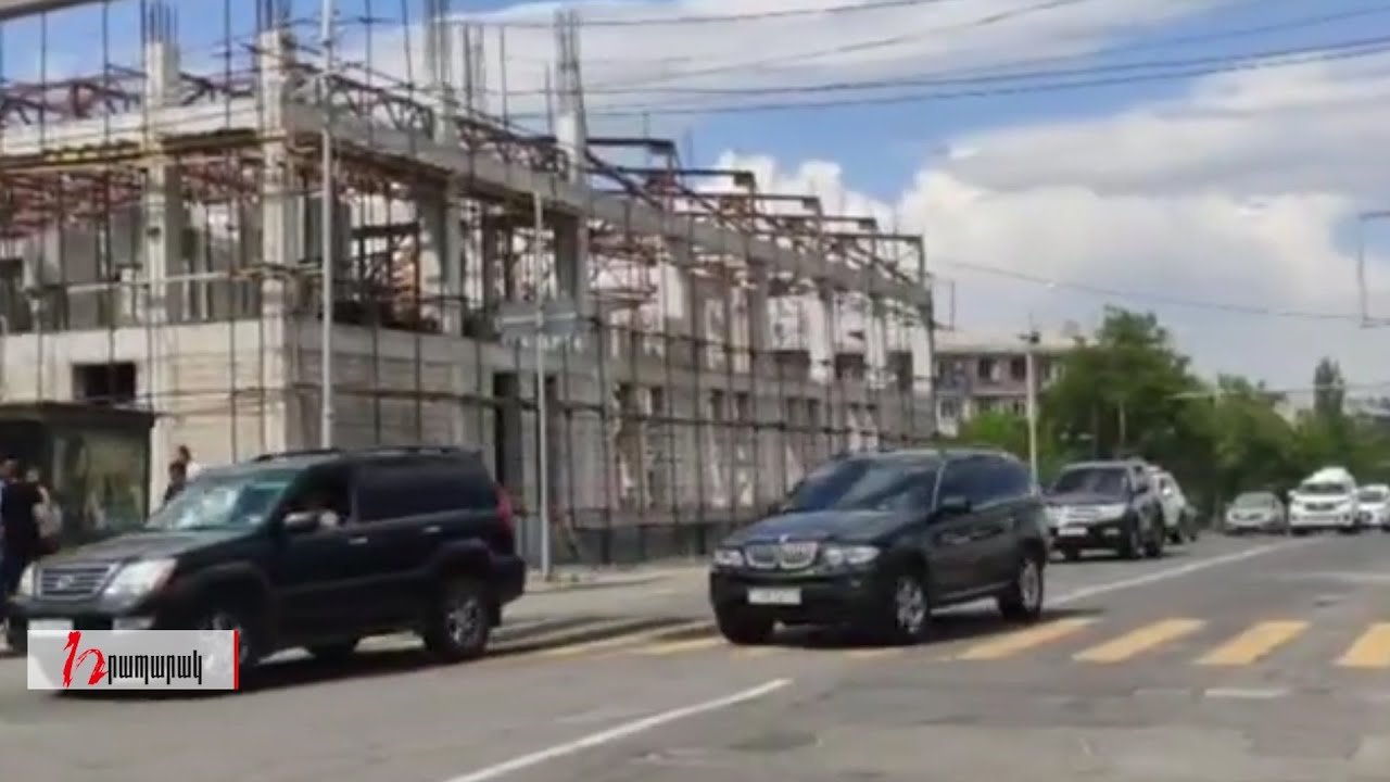 Փաշինյանը Չարենցավան ժամանեց տասնյակ մեքենաներով