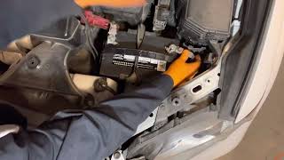 2010-2015 Lexus RX350 Vehicle Battery Replacement Instructions