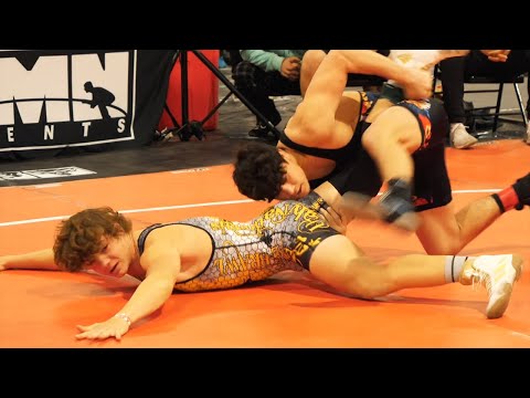Gabriel Gallardo of Mustangs WC [R] v. Trey Trouskie of Rifle [G] (150)