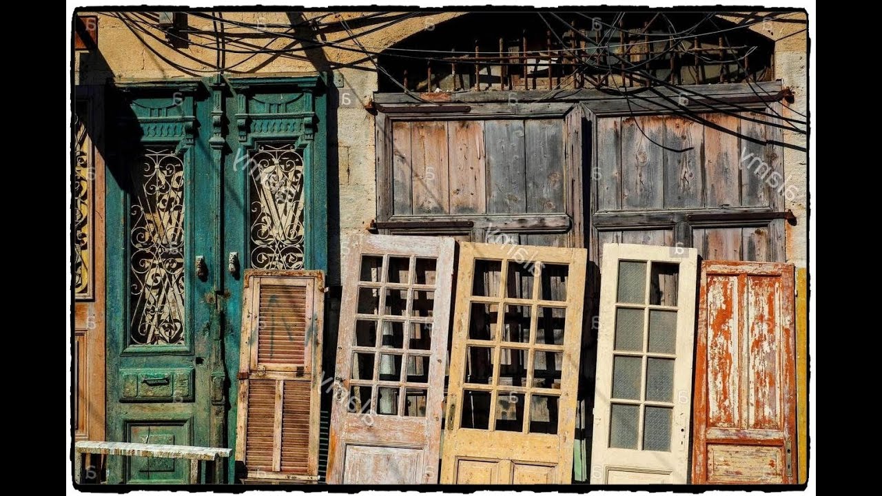 LOS SAPOS. PUERTAS ANTIGUAS DE 200 AÑOS,  PUEBLA MEXICO.