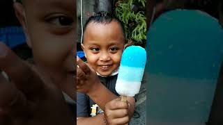Download lagu HOW TO OPEN AND EAT ICE CREAM 😀 mp3