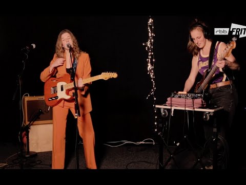 WAHNSCHAFFE - Courage (Live bei Fritz Unsigned)