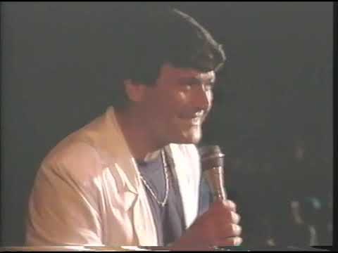 FERDİ ÖZBEĞEN - SENİ TERKEDECEĞİM(CANLI) 1985