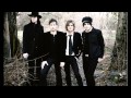 The Raconteurs - Consolers Of The Lonely [FULL ...