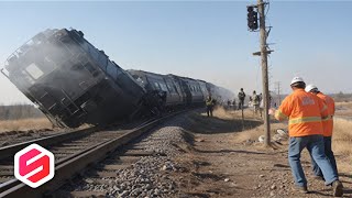 Download lagu 30 Momen Mencekam: Kompilasi Kecelakaan Kereta di Perlintasan Paling Menegangkan! mp3