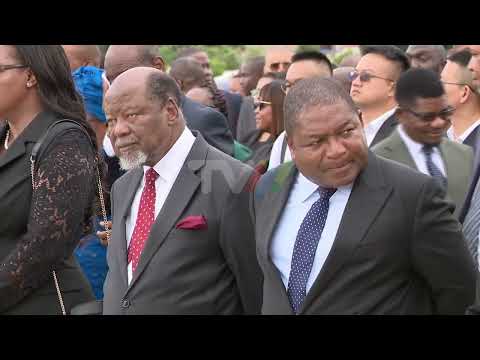 Mozambican Heroes' Day: President leads central ceremonies in Maputo city.