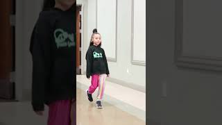 Download lagu #peragaanbusana # #modeling # #viral #busana #anak-anak #gaya #aktor #peragaanbusanaanak #nyfw mp3