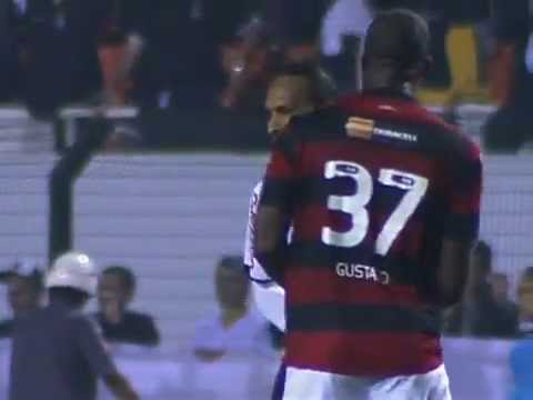 A covardia do Gustavo que deu um soco no est�mago do Liedson