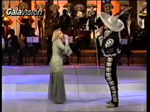 ROCIO & PEPE AGUILAR/Y nos dieron las diez