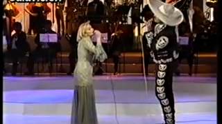 ROCIO &amp; PEPE AGUILAR/Y nos dieron las diez