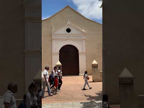 La asunción. Isla de Margarita.  Plaza Bolivar. Catedral de la Asuncion Venezuela