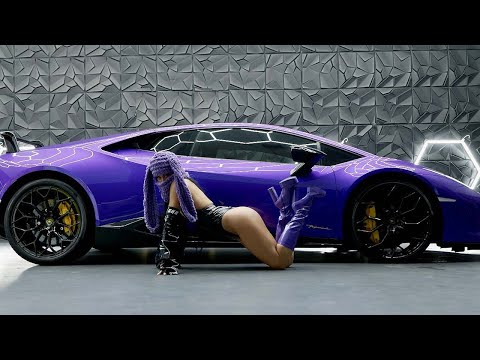 Tanečníčka Nina Janová vydala sexy videoklip na svoju prvú rapovú skladbu