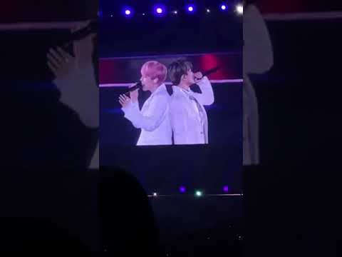 [190805] EXO Baekhyun feat NCT Mark - UN Village ( SMT Live 2019 Tokyo Day 3 )