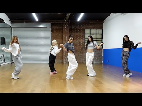 VCHA - 'Only One' Dance Practice Mirrored [4K]
