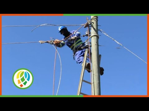 Electrifican comunidades montañosas de municipio de Mantua