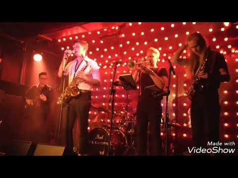 Tyler Rix live at the Camden Assembly