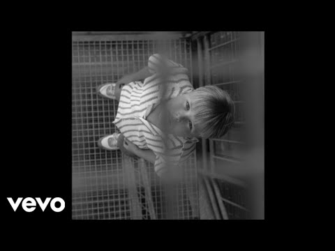 Bjarne - Set Fire To The Rain