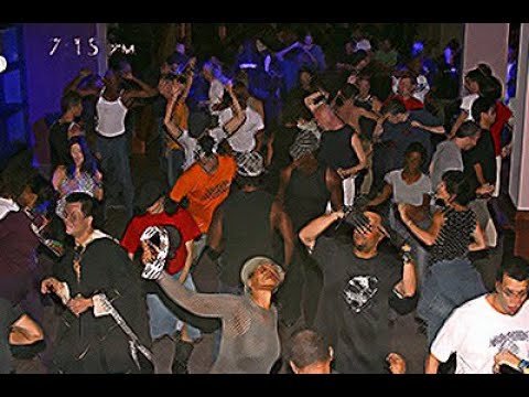 fotochicknyc's DJ Debut at 718 Sessions