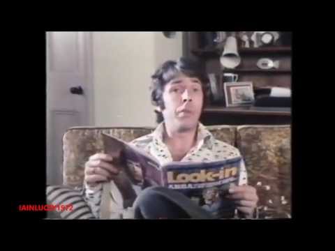 LOOK IN MAGAZINE  TV ADVERT  1976  Richard o'sullivan  junior tv times  philip elsmore announcer THA