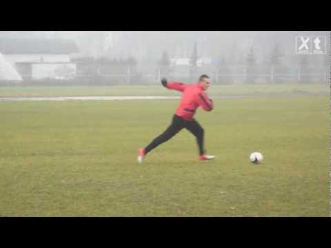 Extra Time: Arkadiusz Milik - przyjęcie piłki ze zmianą kierunku i uderzeniem do bramki