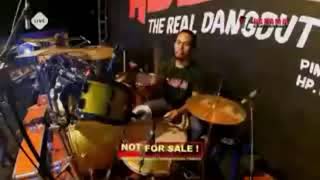 Download lagu Ngelabur langit - ADELLA TERBARU mp3 Download lagu Ngelabur langit - ADELLA TERBARU mp3