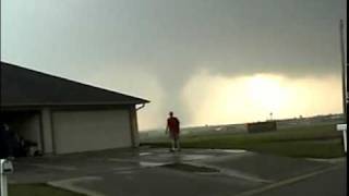 preview picture of video 'F-3 Tornado May 8 2003 Moore Oklahoma'