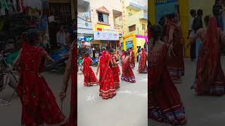 Download lagu Aadiwasi Garba Dance | Dhol Vage re | Navratri  #youtubeshorts #aadiwasitimlidance #ankeetaadiwasi mp3