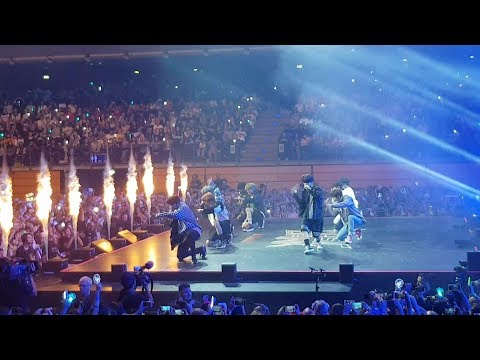 KBS Music Bank Berlin - Stray Kids (스트레이 키즈) - District 9 - Side View Fancam