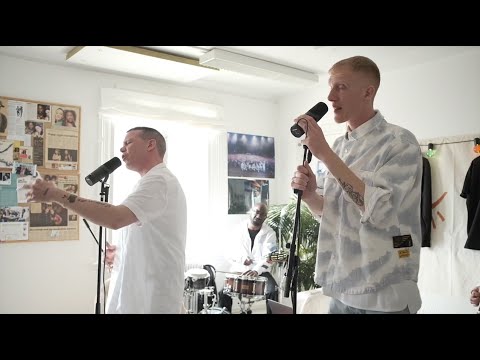 Vic Vem & Kapten Röd - Vacker (Hemma Tillsammans TV)