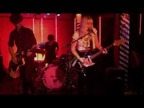 Deadpan Interference - 'Des Barres' - LIVE at KB18