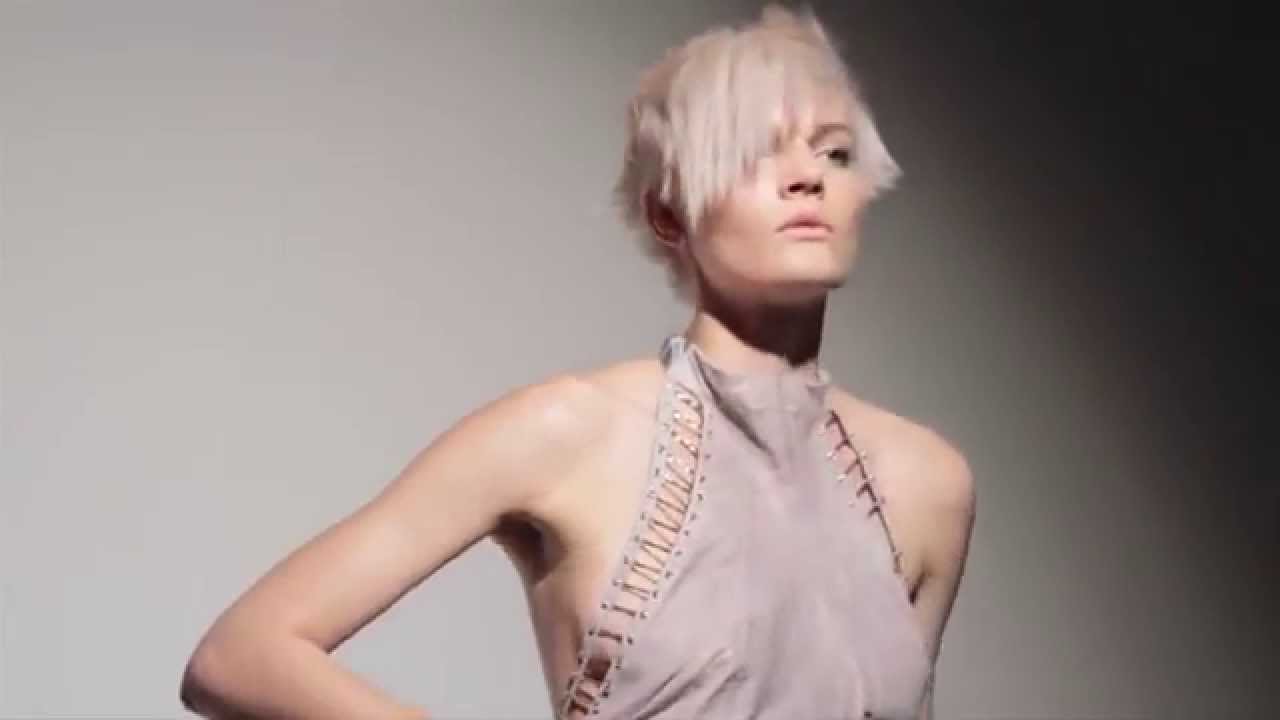 Watch video Label.m - jak stosować kosmetyki : Blow Out Spray, Mesh Styling Now Label.m - jak stosować kosmetyki : Blow Out Spray, Mesh Styling