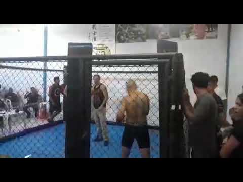 Kaka  (013 muay thai) X Lucas (Chuteboxe) 70kg