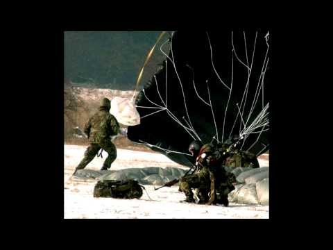 Daniel Landa - Muži s padáky