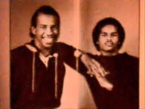 M.C. Fosty & Lovin' C - RADIO ACTIVITY RAPP  (1984)