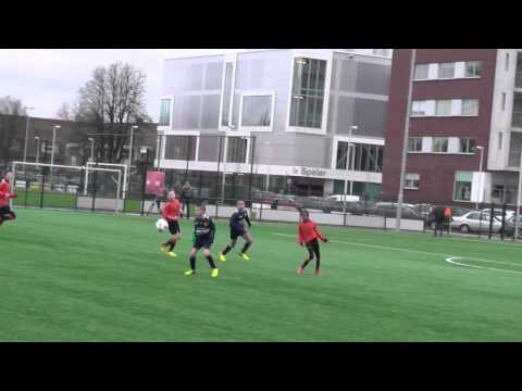 8 febr 2014 DHSC D1 - VV De Meern D4 com 5-2 Prima redding Jens