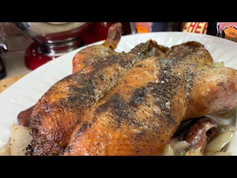 ROASTED DUCK IS NOT ONLY FOR THE HOLIDAYS/OLD SCHOOL ROASTED WHOLE DUCK 🦆 AND NATURAL DUCK GRAVY