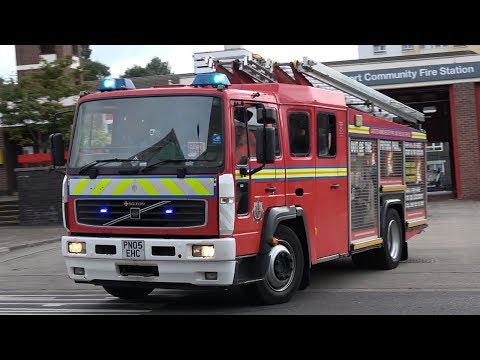 Stockport Reserve Pump Turnout - Greater Manchester Fire And Rescue Service