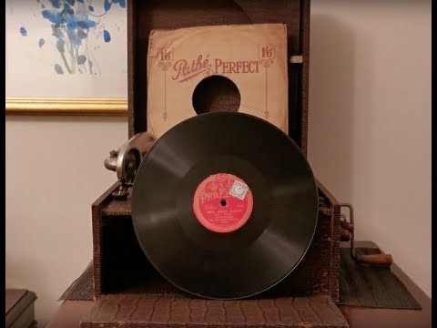 Roll Away Clouds - Rayner's Dance Orchestra - Pathé Perfect 78rpm - Pathé Portable