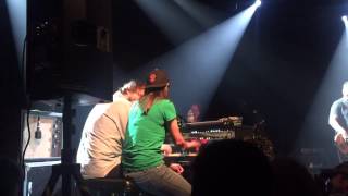 Holly plays Atari with Marco Benevento The Independent 2015