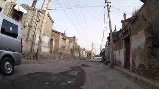 preview picture of video 'Walking in the old section of Datong Day 2'