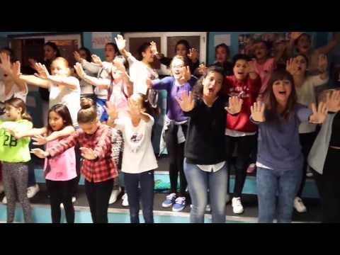 Distraídos - Pasacalles 2014