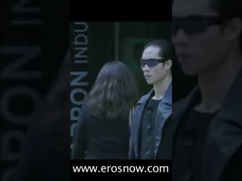 G Ona rescues Sonia and Prateek - Ra One