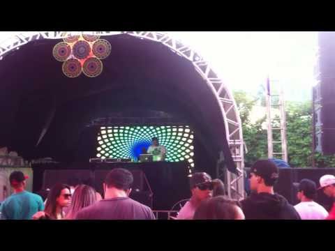 VIA AXIS - AUGURIA (NOMAD)