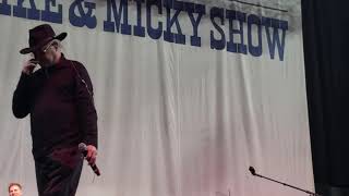 Nine Times Blue: Mike Nesmith (of The Monkees). St Louis (Sound Check): March 16th, 2019